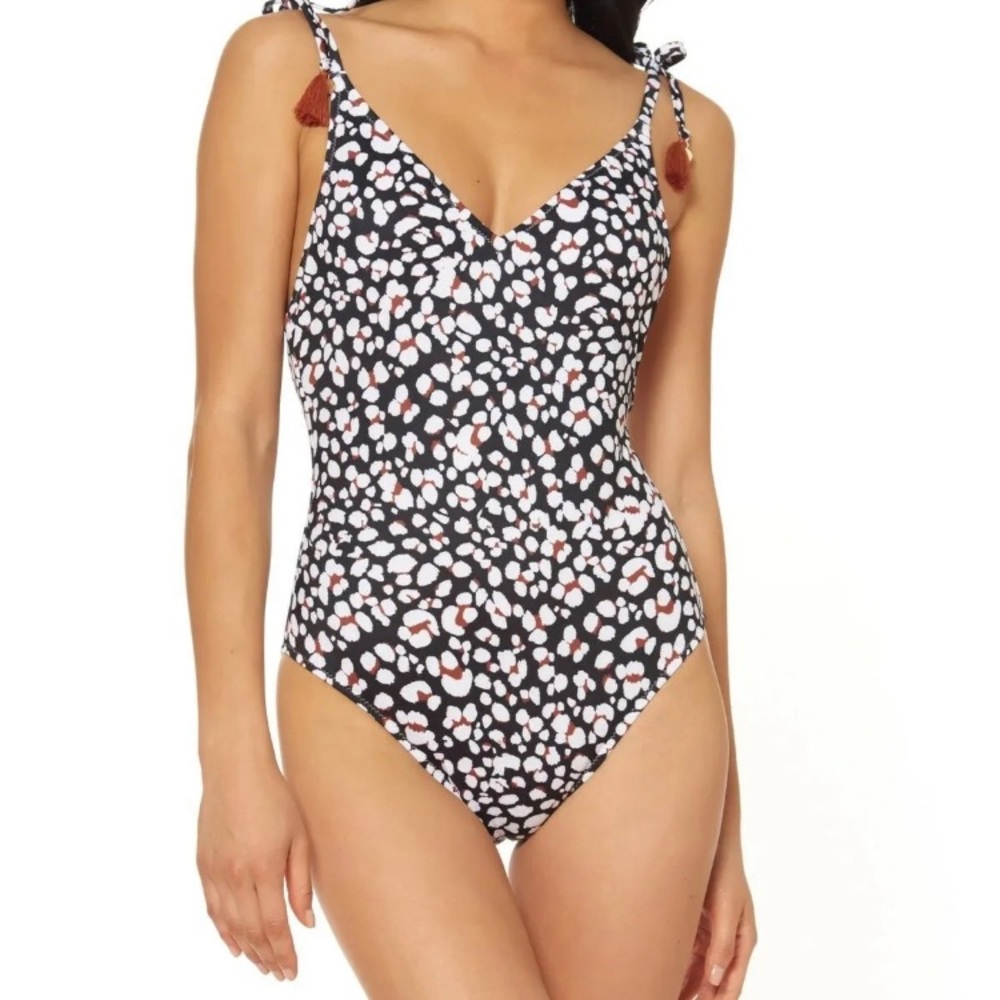 Jessica Simpson V Neck One Piece Swimsuit in Cool Cats Black Animal Print S NWT